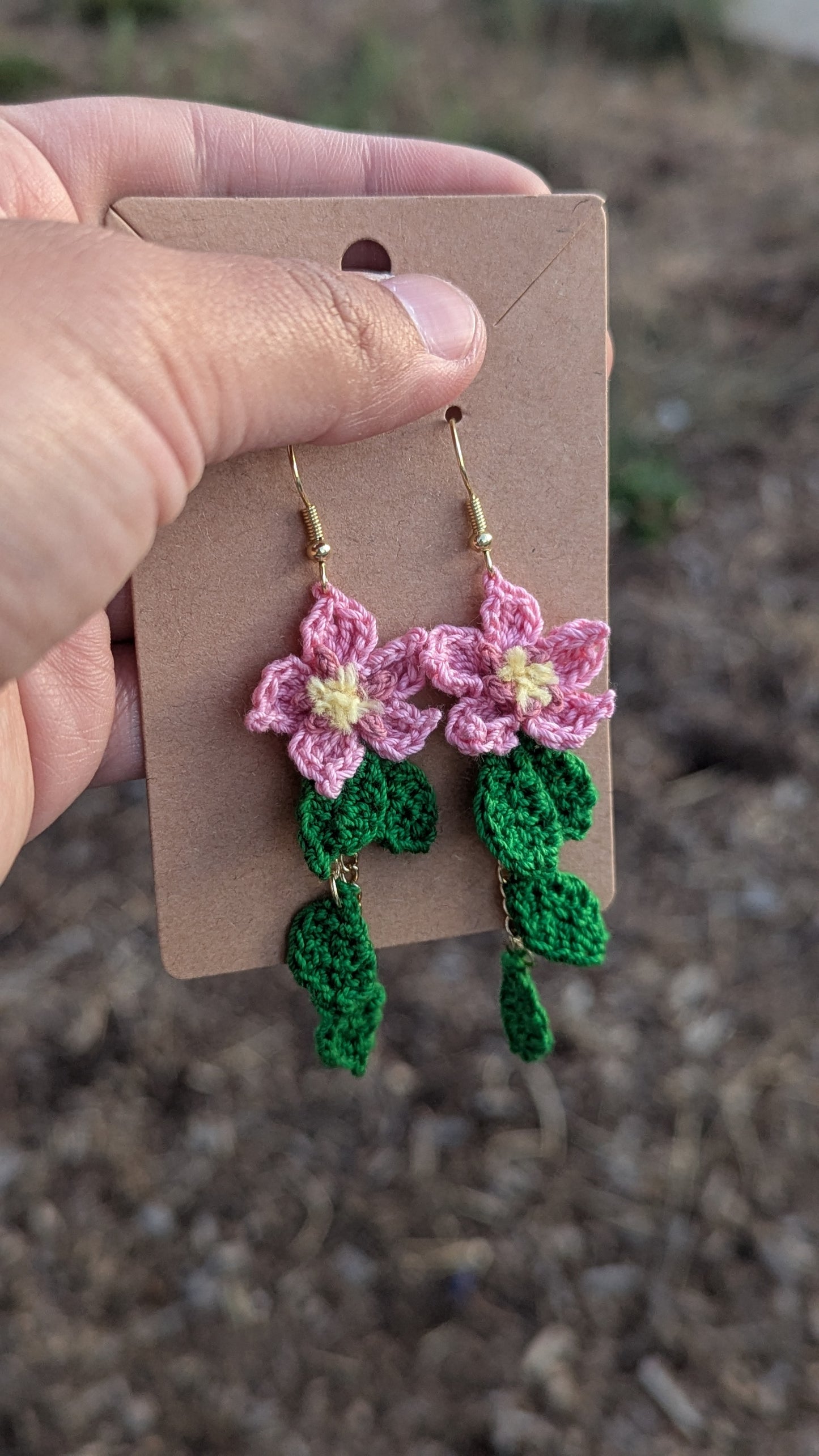 Microcrochet Pink Flower Dangle Earring